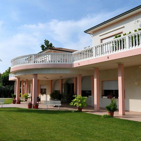 Готель Stella - Casa Per Ferie Белларія-Іджеа-Марина Екстер'єр фото